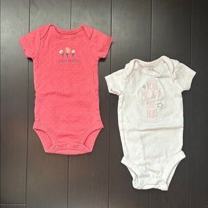 Just One You by Carter’s Onesie Set Size Newborn